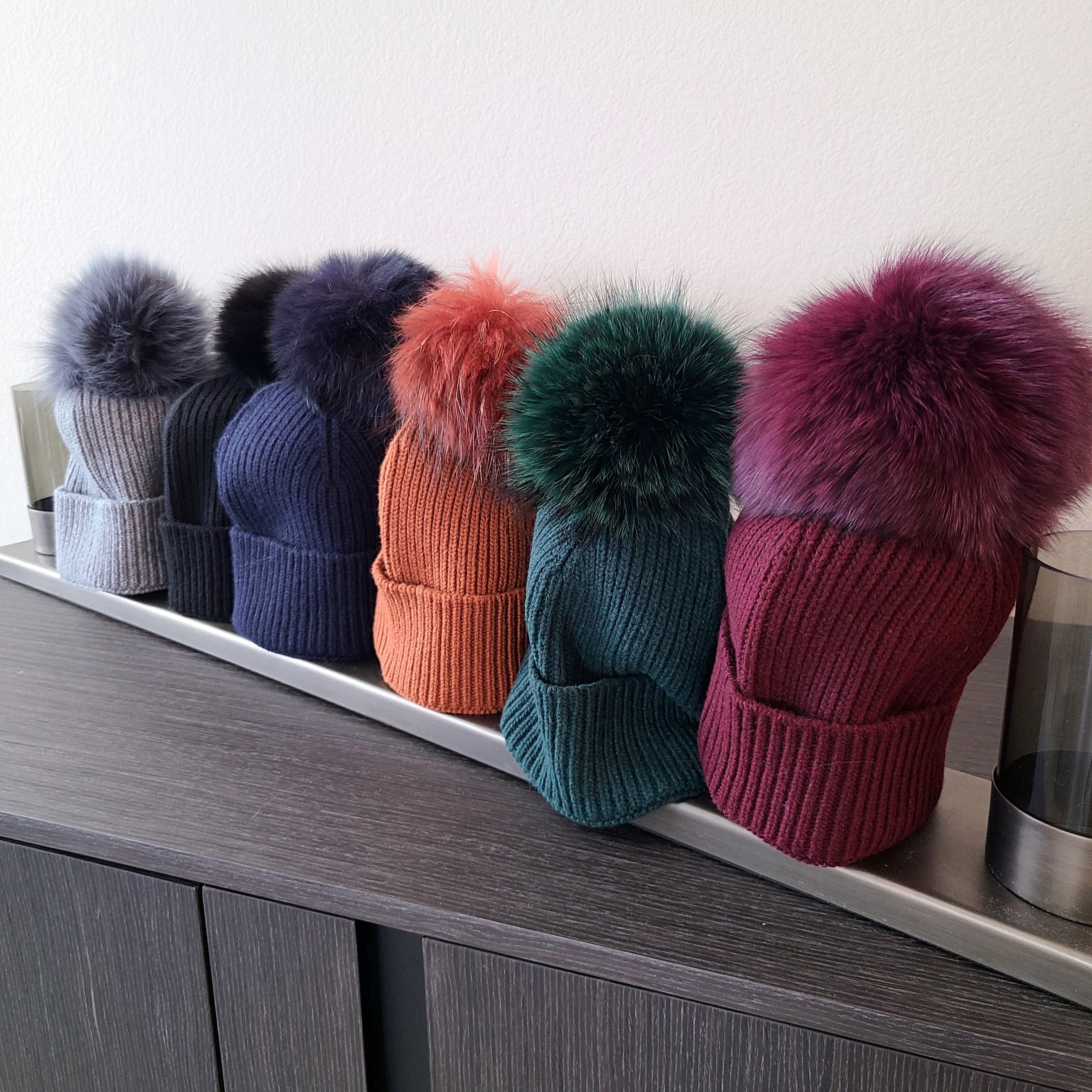 Italy made classic Knit pom pom beanie hat