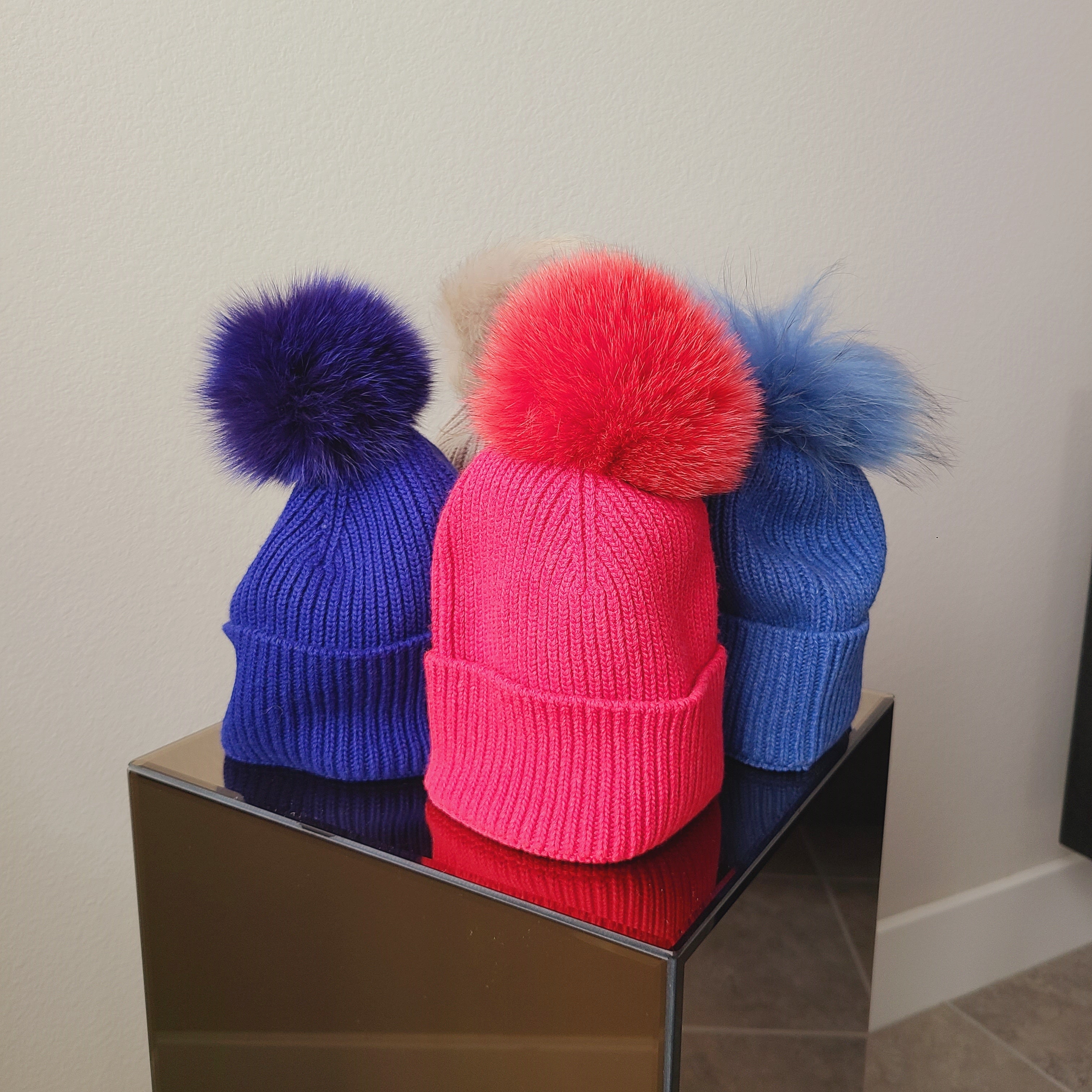 Italy made classic Knit pom pom beanie hat