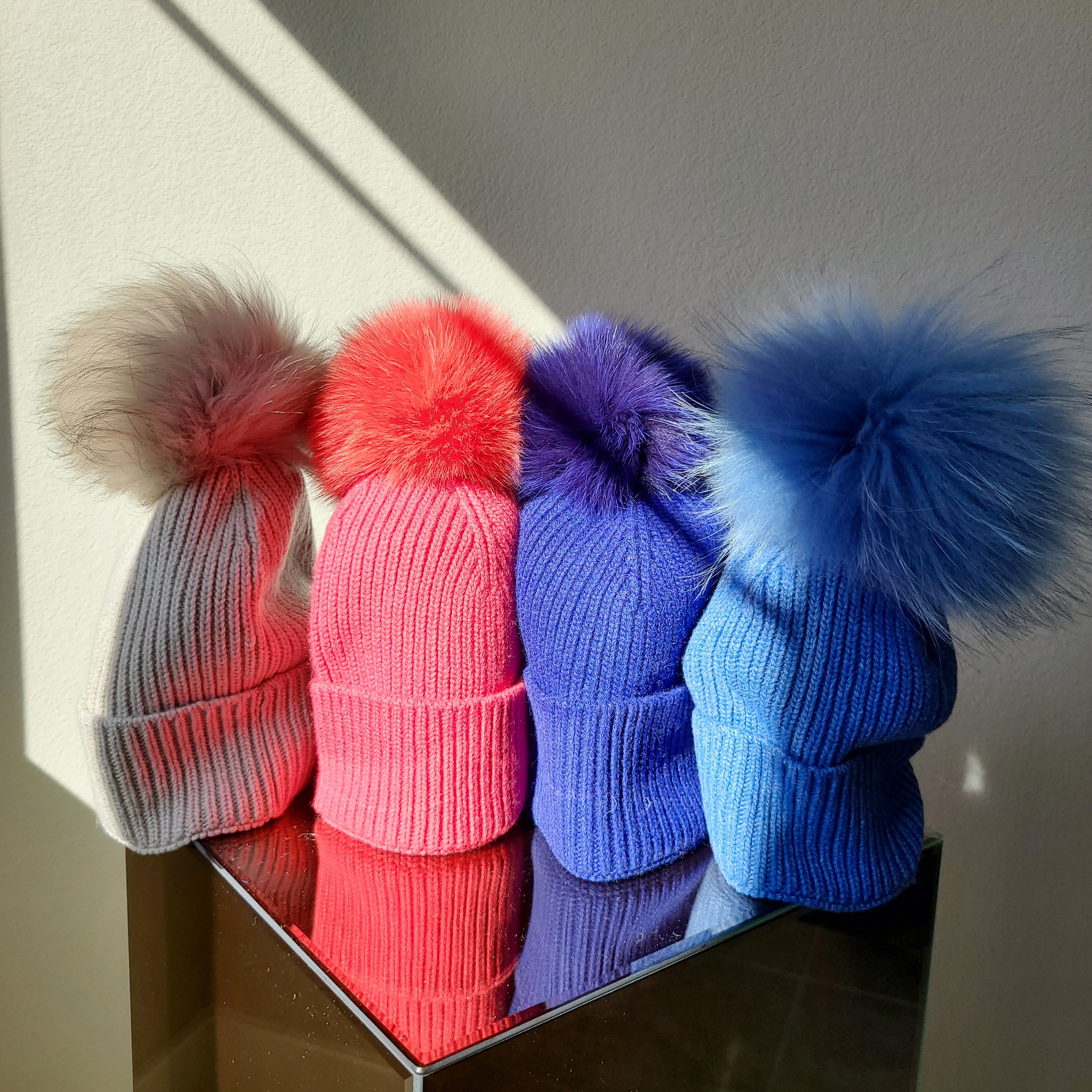 Italy made classic Knit pom pom beanie hat