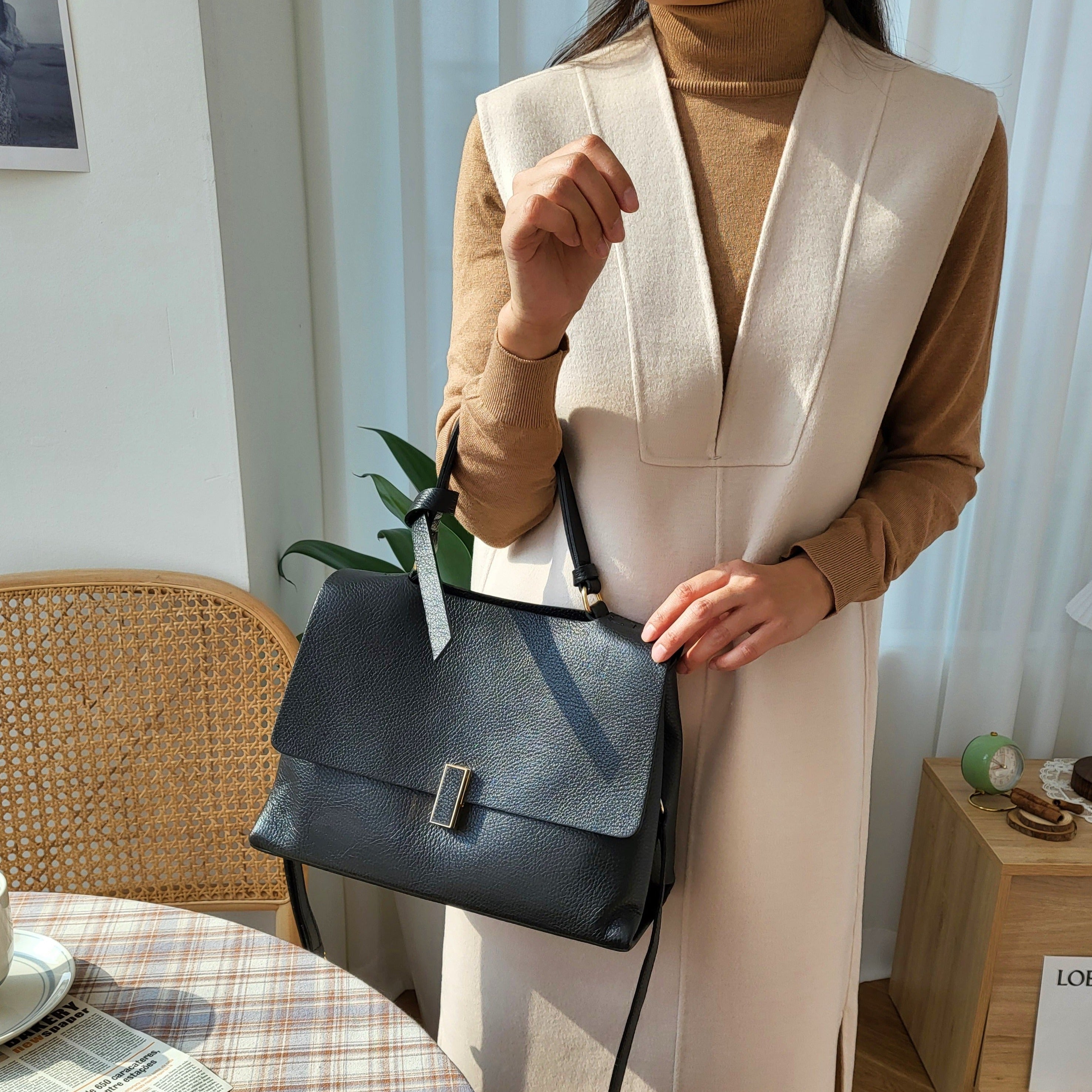 italy leather bag, leather tote, bucket bag, leather bucket bag, iminglobal, made in italy, Italian bag, italy bag, firenze bag, made in firenze, women tote, ladies tote bag,