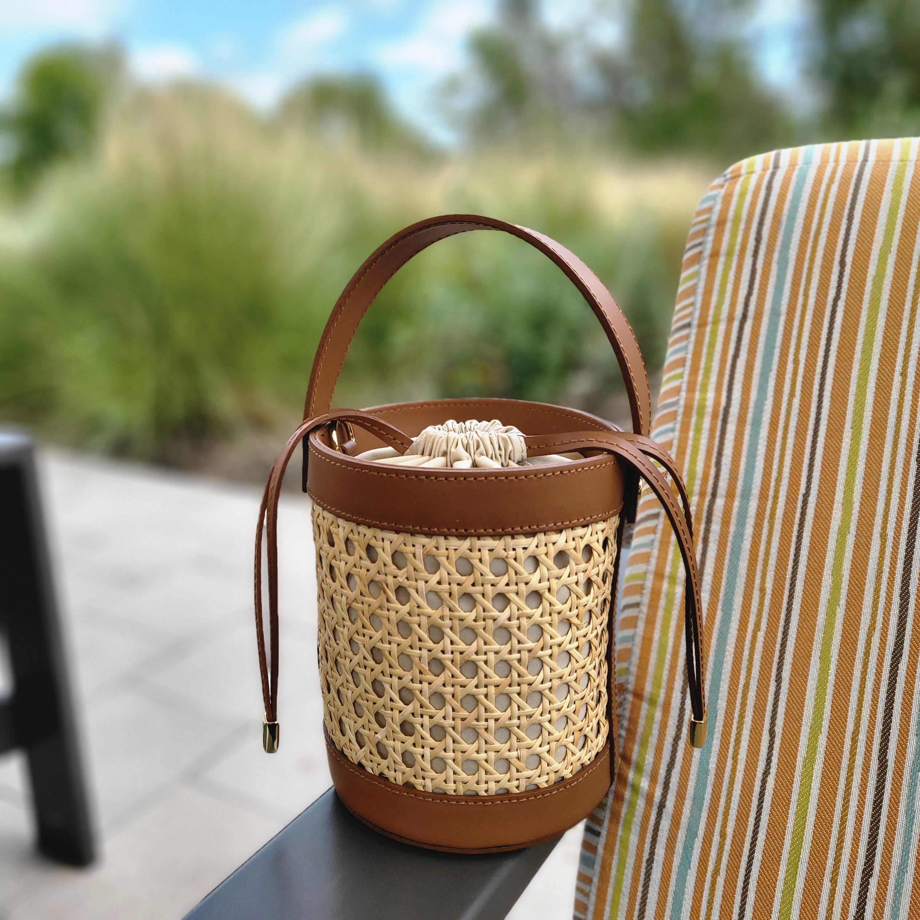 Brown Leather Handle Circle Rattan Purse, Small – USBlueskyclothingco