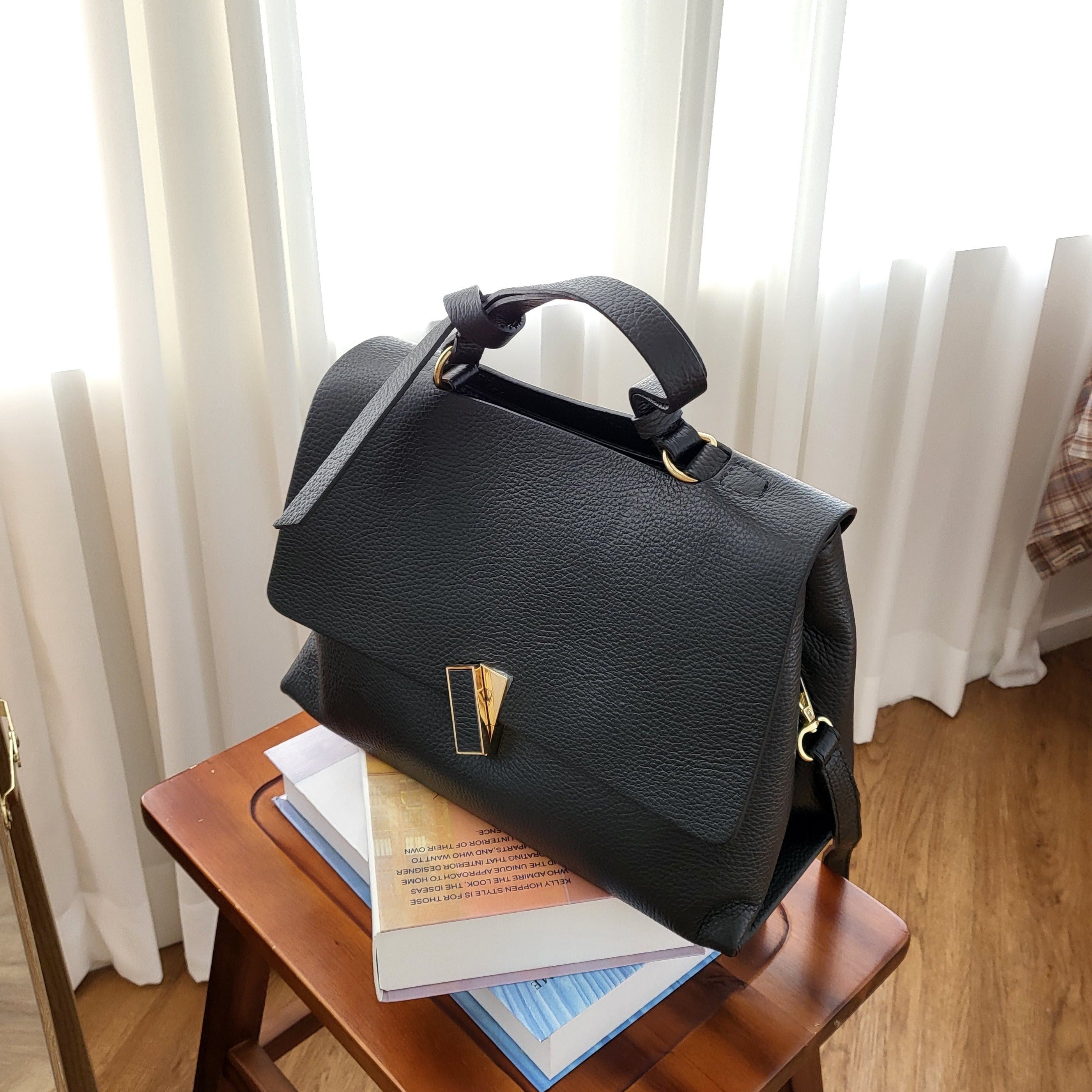 Luxury Italian Leather Handbags and Accessories